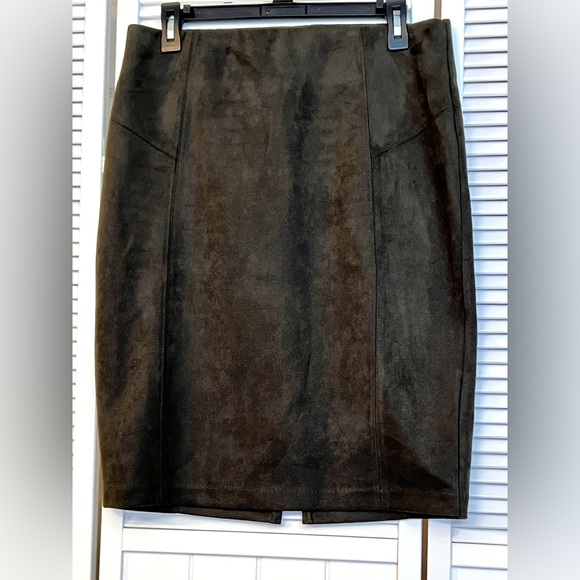 Marc New York, Faux Suede Dark Olive Green Pencil Skirt, Medium - Picture 2 of 7